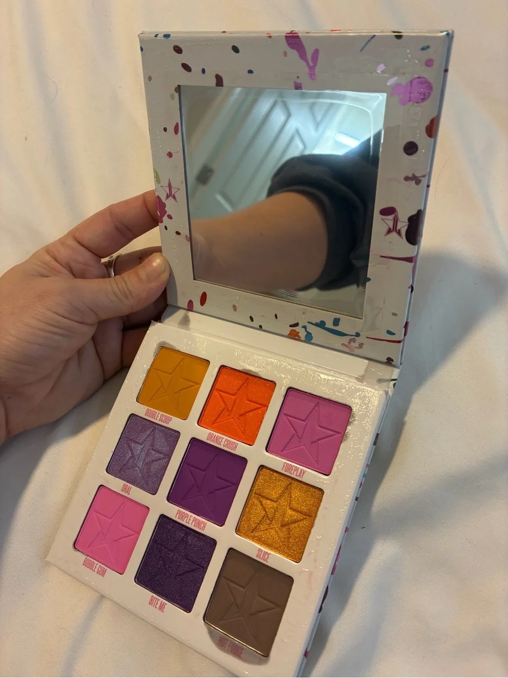 Jeffree Star Cosmetics Vibrant Nine-Shade Eye Palette — Pink, Purple & Gold